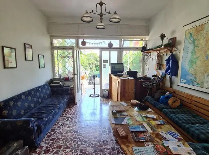 Milingona Center * טיראנה