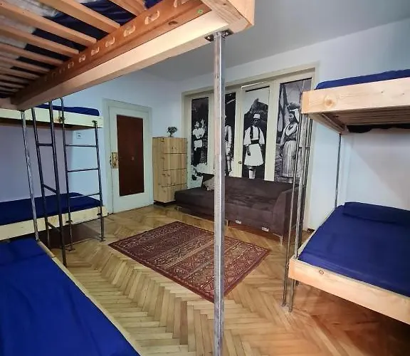 Hostel Milingona Center *