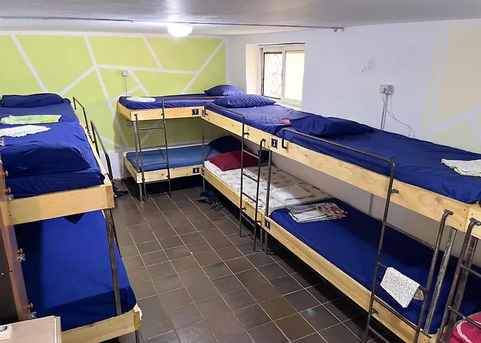 Milingona Center Hostel *