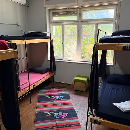 Milingona Center Hostel