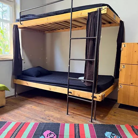 Hostel Milingona Center
