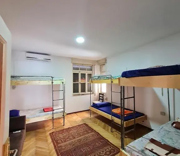 Milingona Center Hostal *