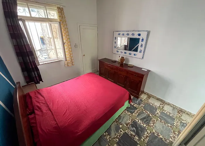 Hostal Milingona Center *