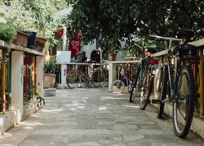 Milingona Center Hostal *